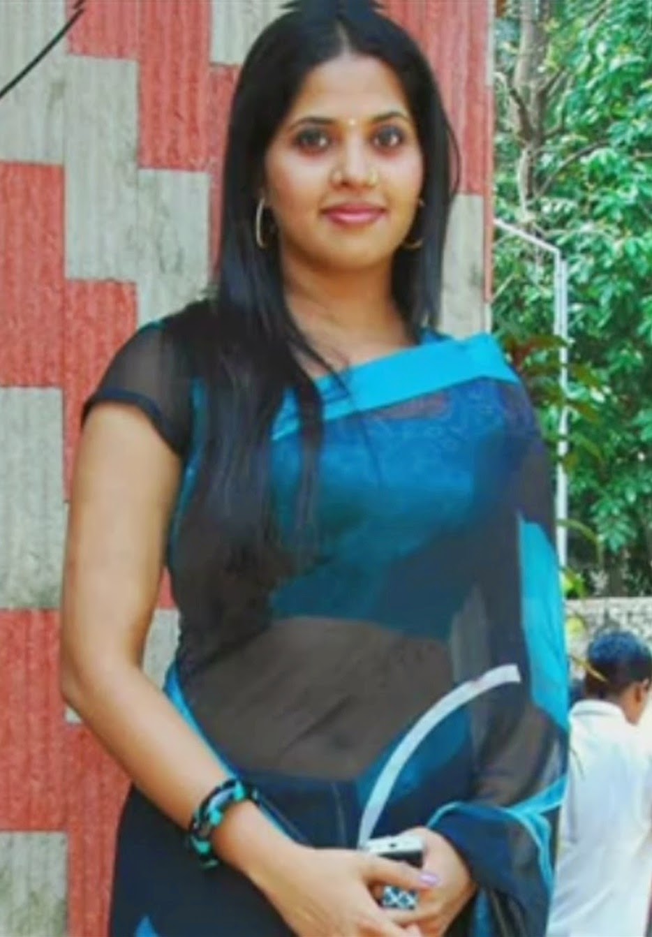 Tamil Serial Actress Usha Navel